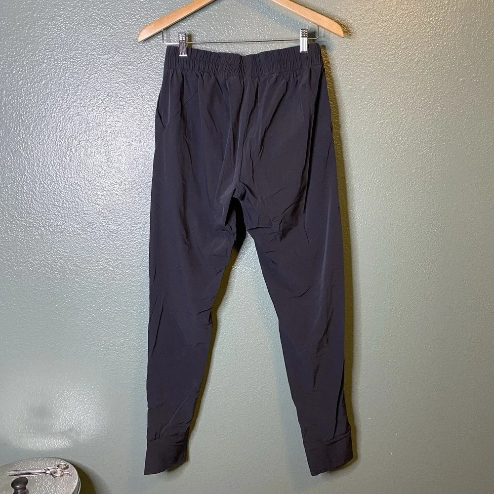 Nike Pants‎ Womens Medium Black Bliss Training Dri Fit Lightweight Jogger